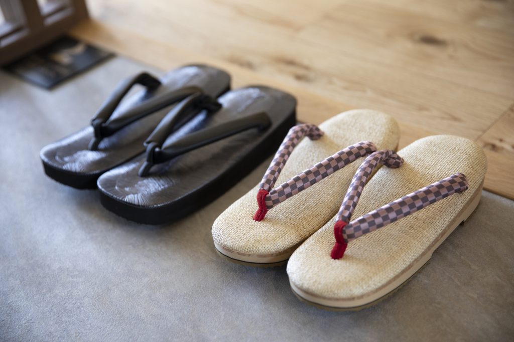 宮島離れの宿IBUKUアメニティ雪駄