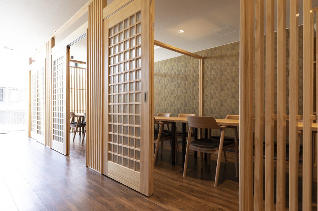 宮島離れの宿IBUKU食事処「旬彩 瀧の音、潮の香」